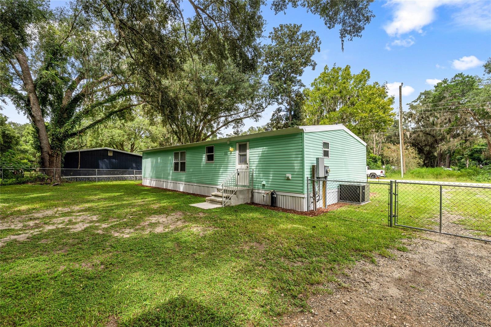 Image 23 of 26 For 12380 130 Avenue