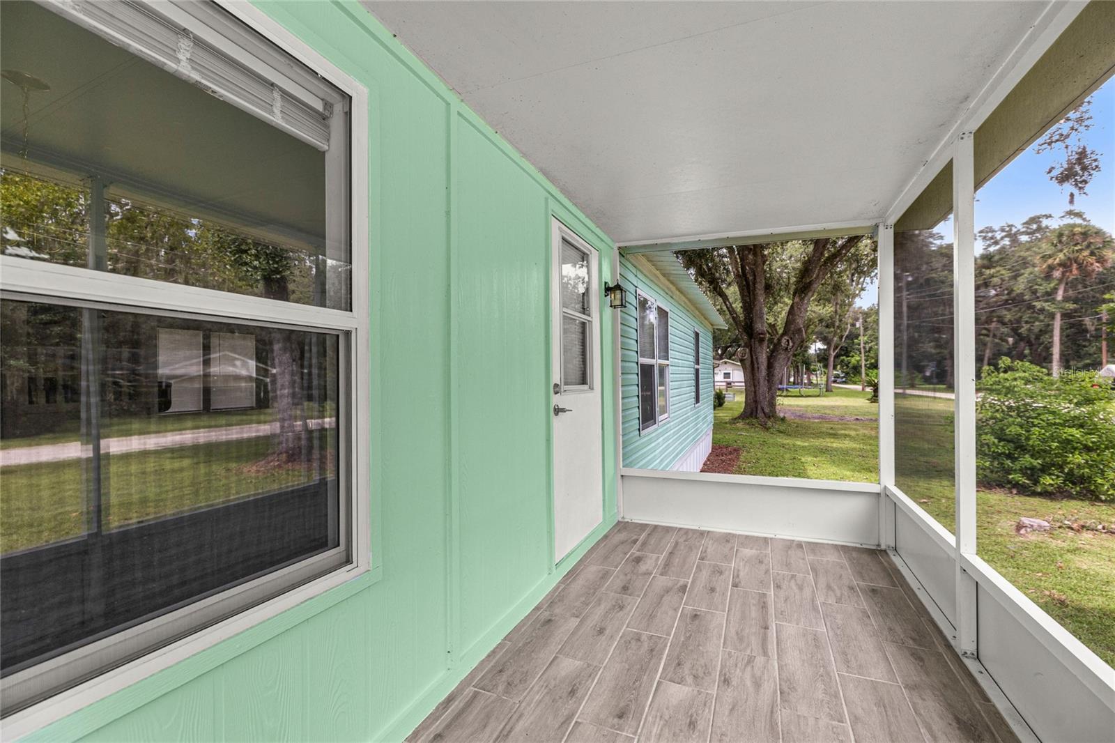 Image 5 of 26 For 12380 130 Avenue