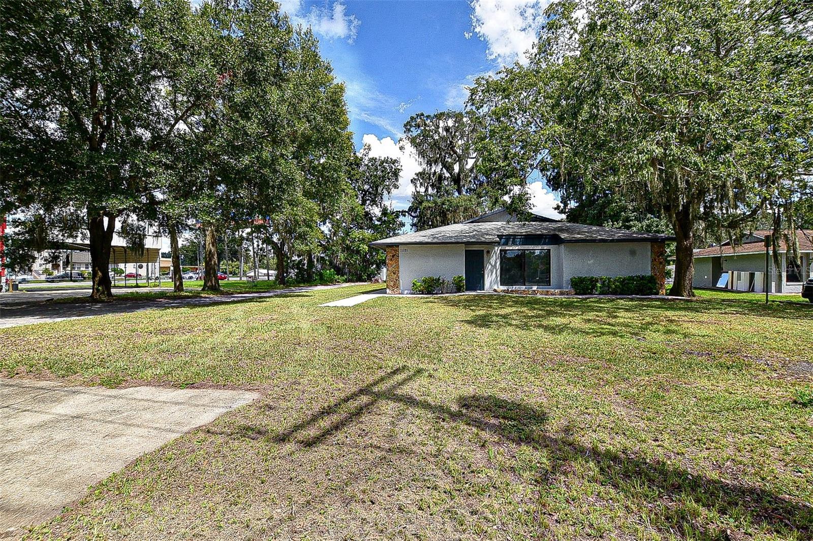 Image 3 of 51 For 11121 53rd Court