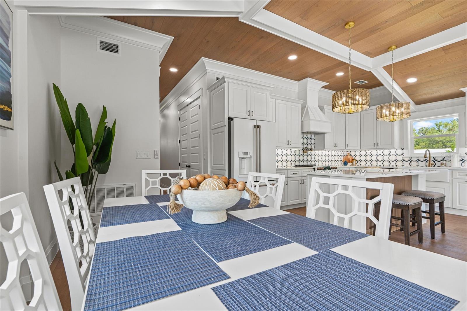 Image 41 of 100 For 202 2nd Avenue