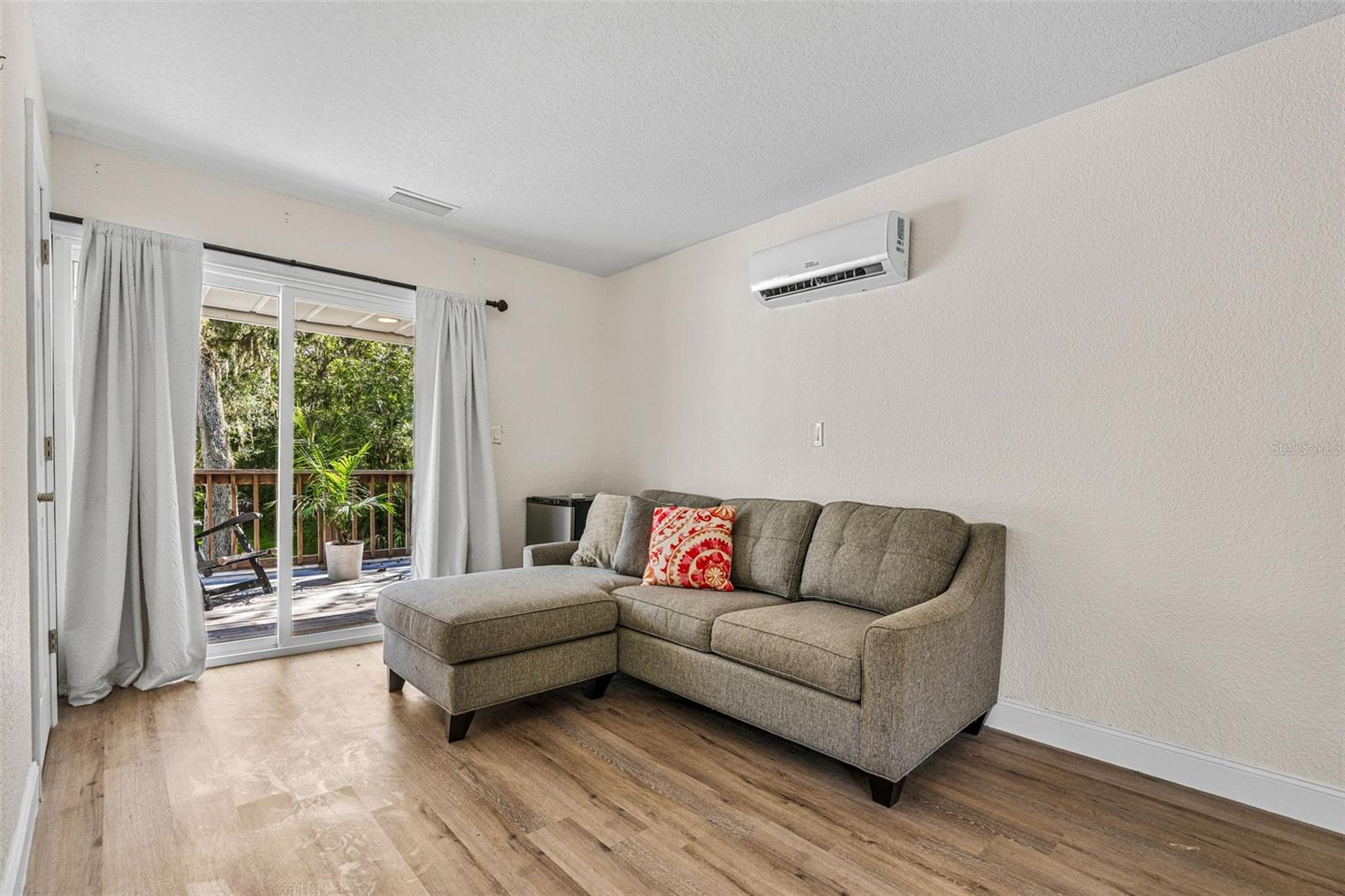 Image 37 of 80 For 1660 19th Street