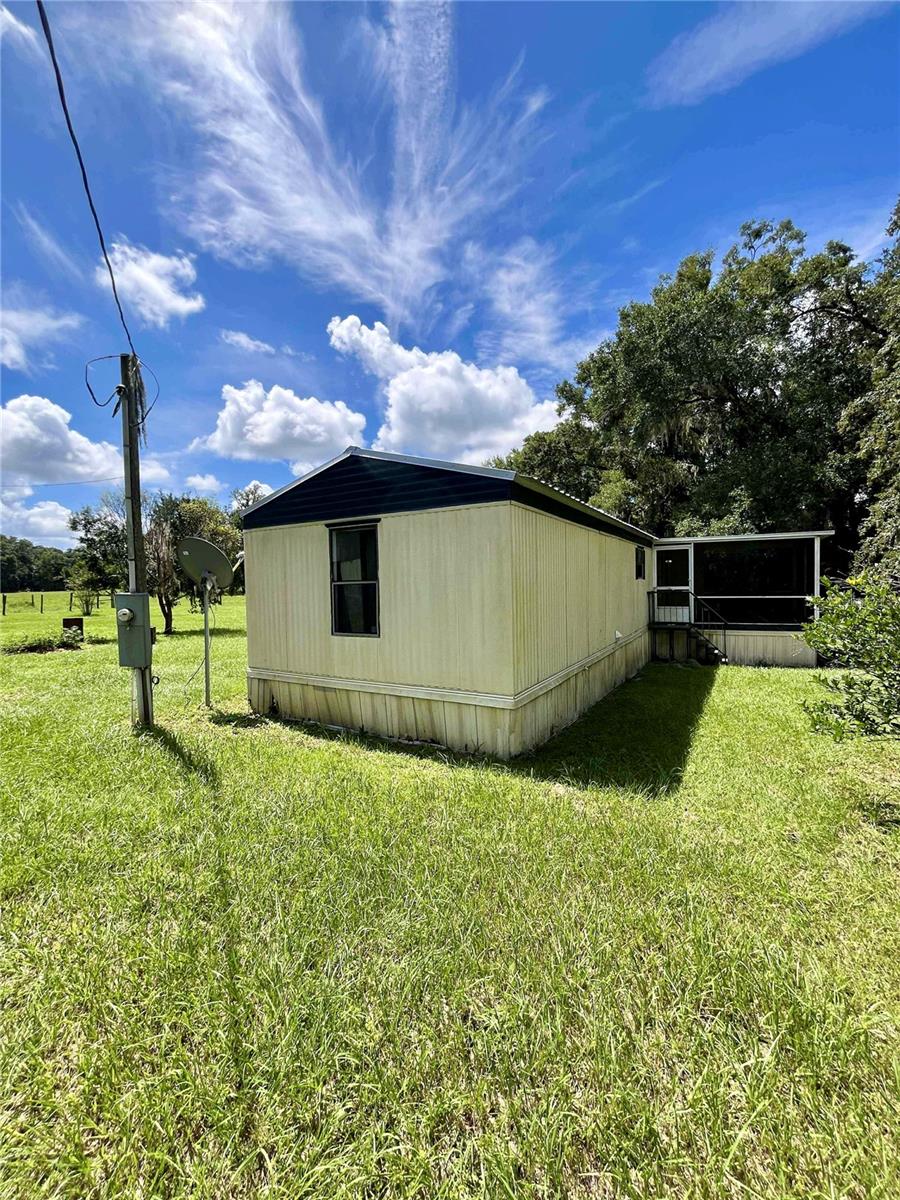 Image 11 of 47 For 8035 33rd Court