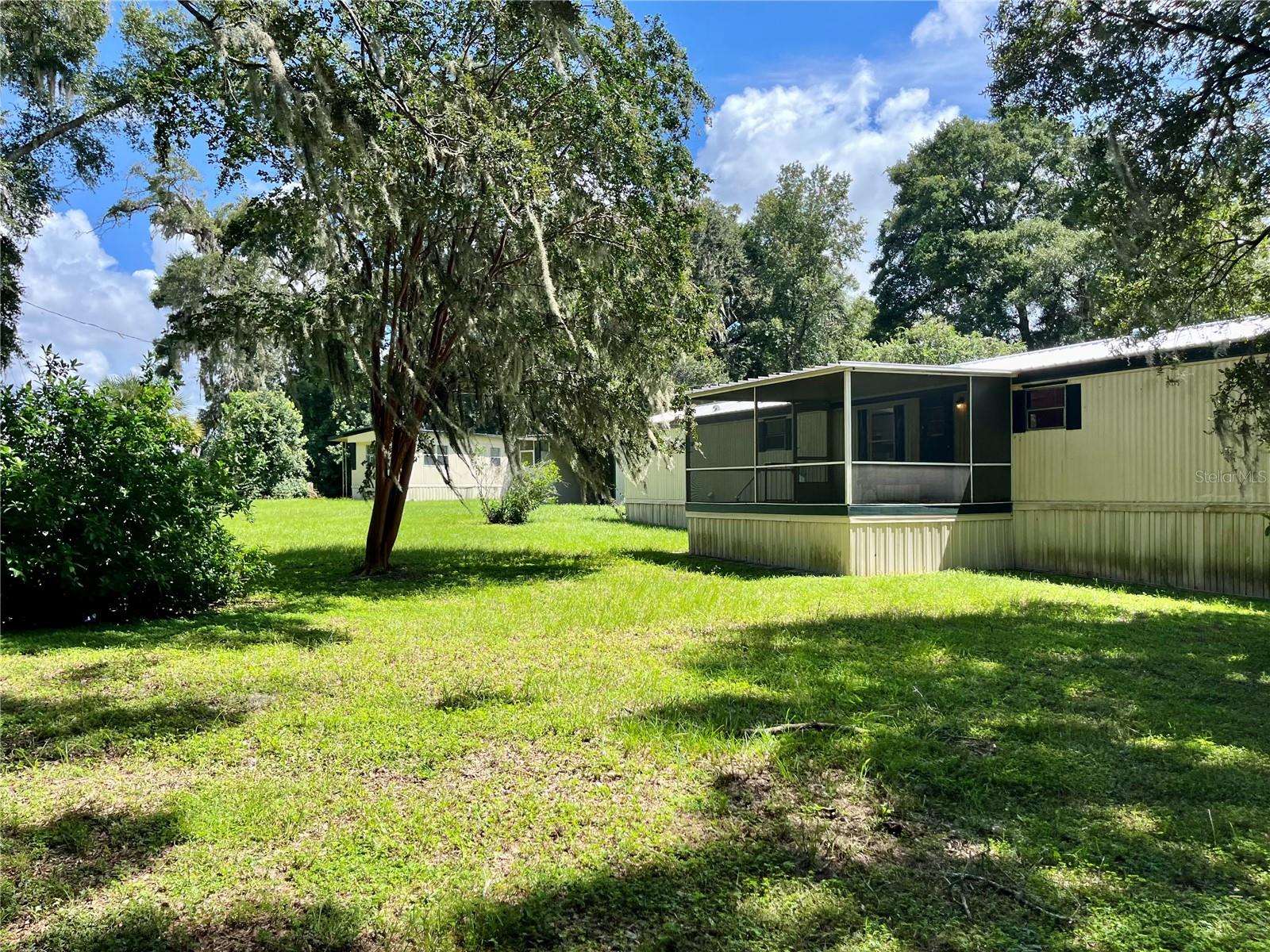 Image 22 of 47 For 8035 33rd Court