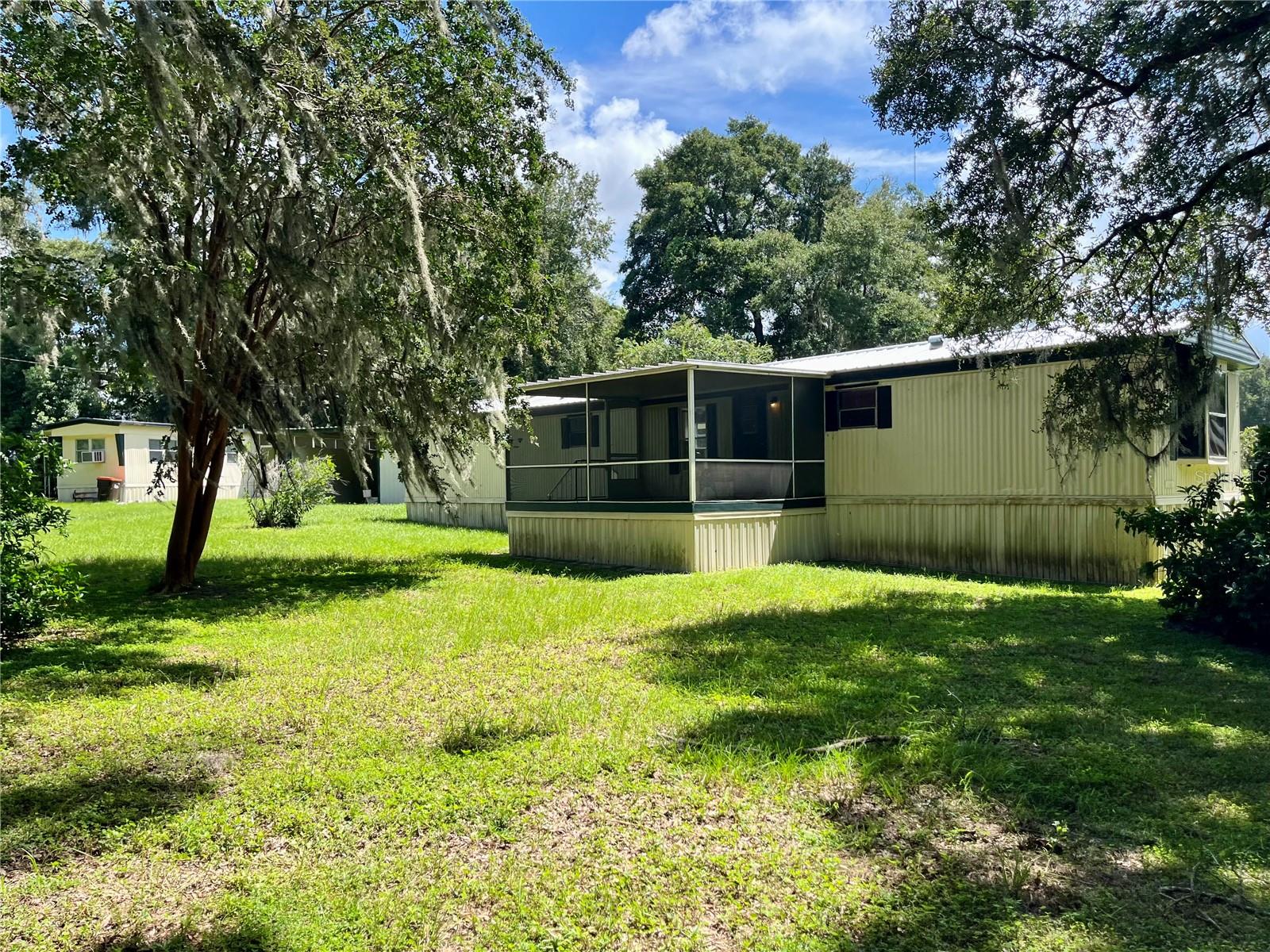 Image 23 of 47 For 8035 33rd Court