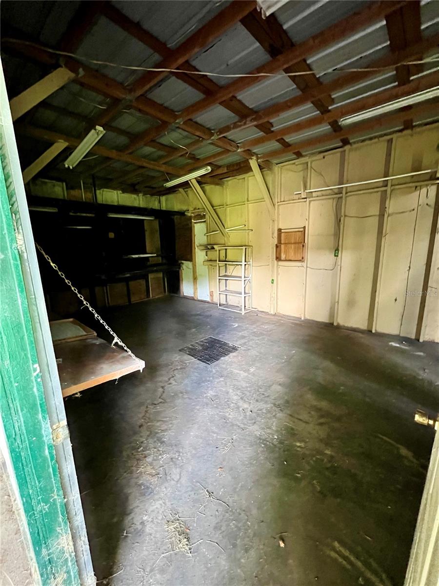 Image 27 of 47 For 8035 33rd Court