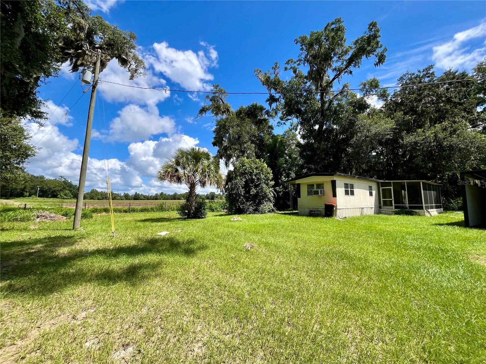 Image 6 of 47 For 8035 33rd Court