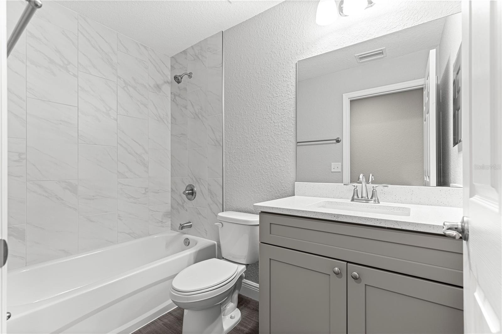 Image 20 of 33 For 14259 33rd Terrace