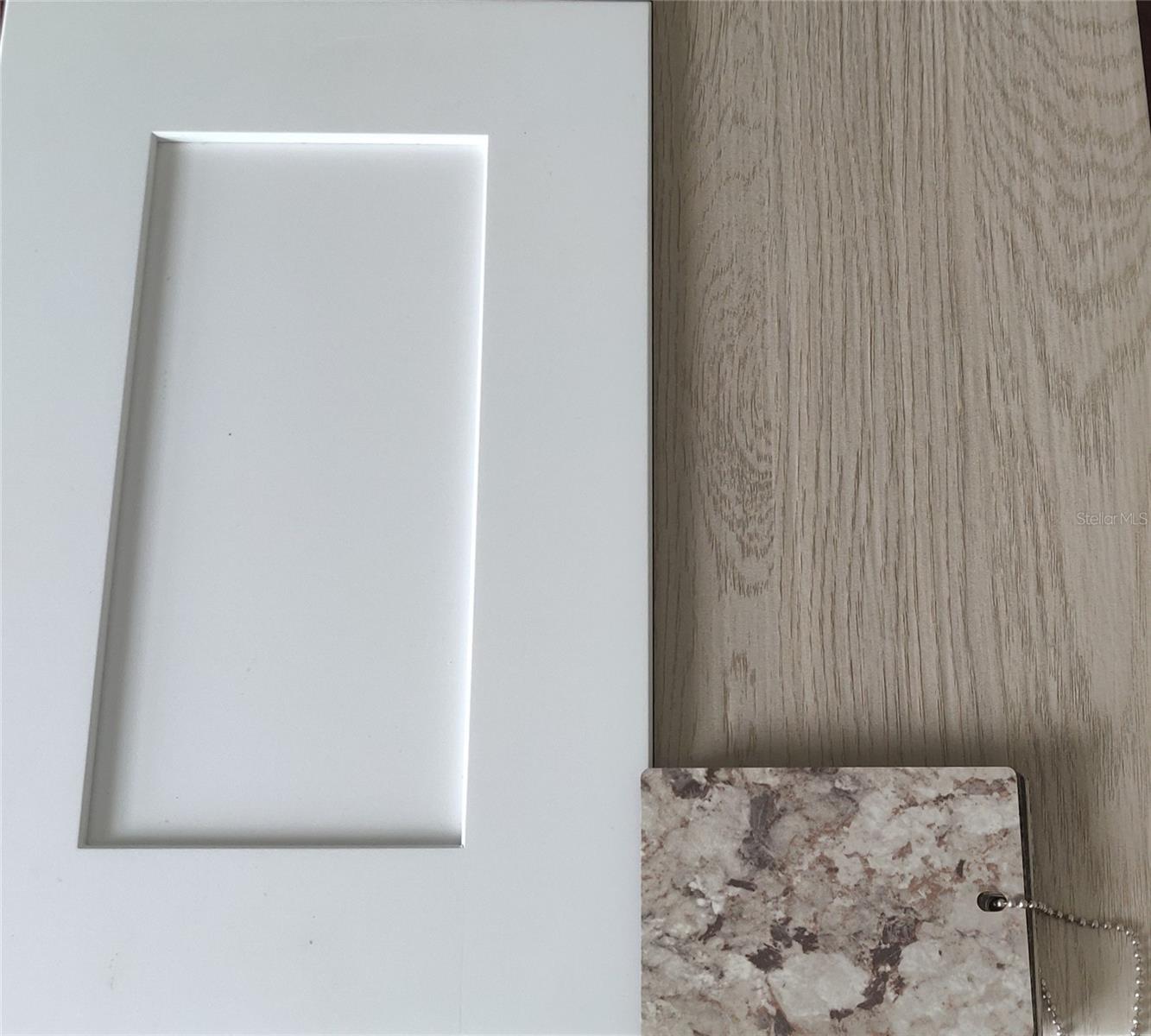 Listing photo id 1 for 18 Asters Court