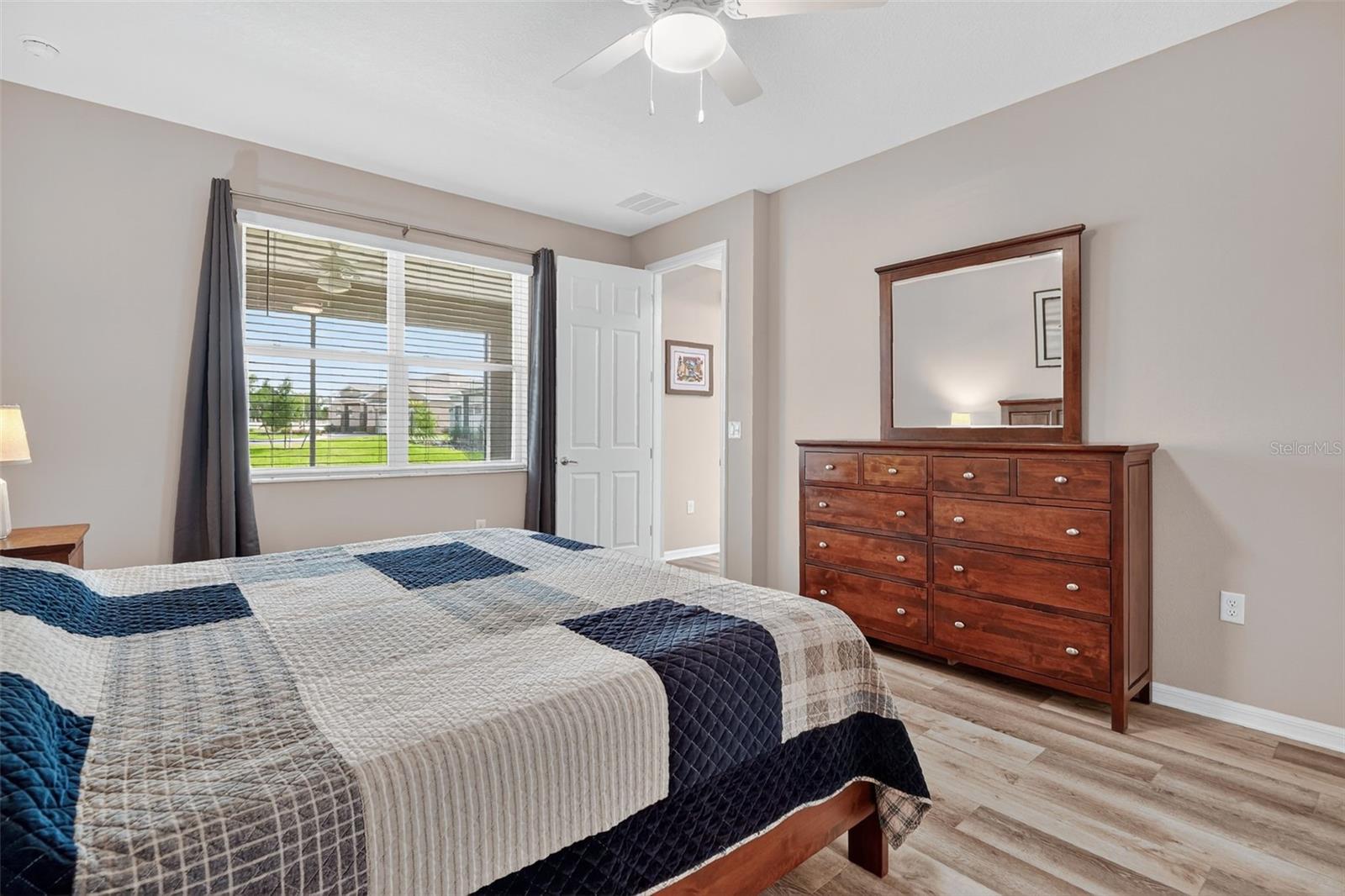 Image 18 of 30 For 10535 96th Street