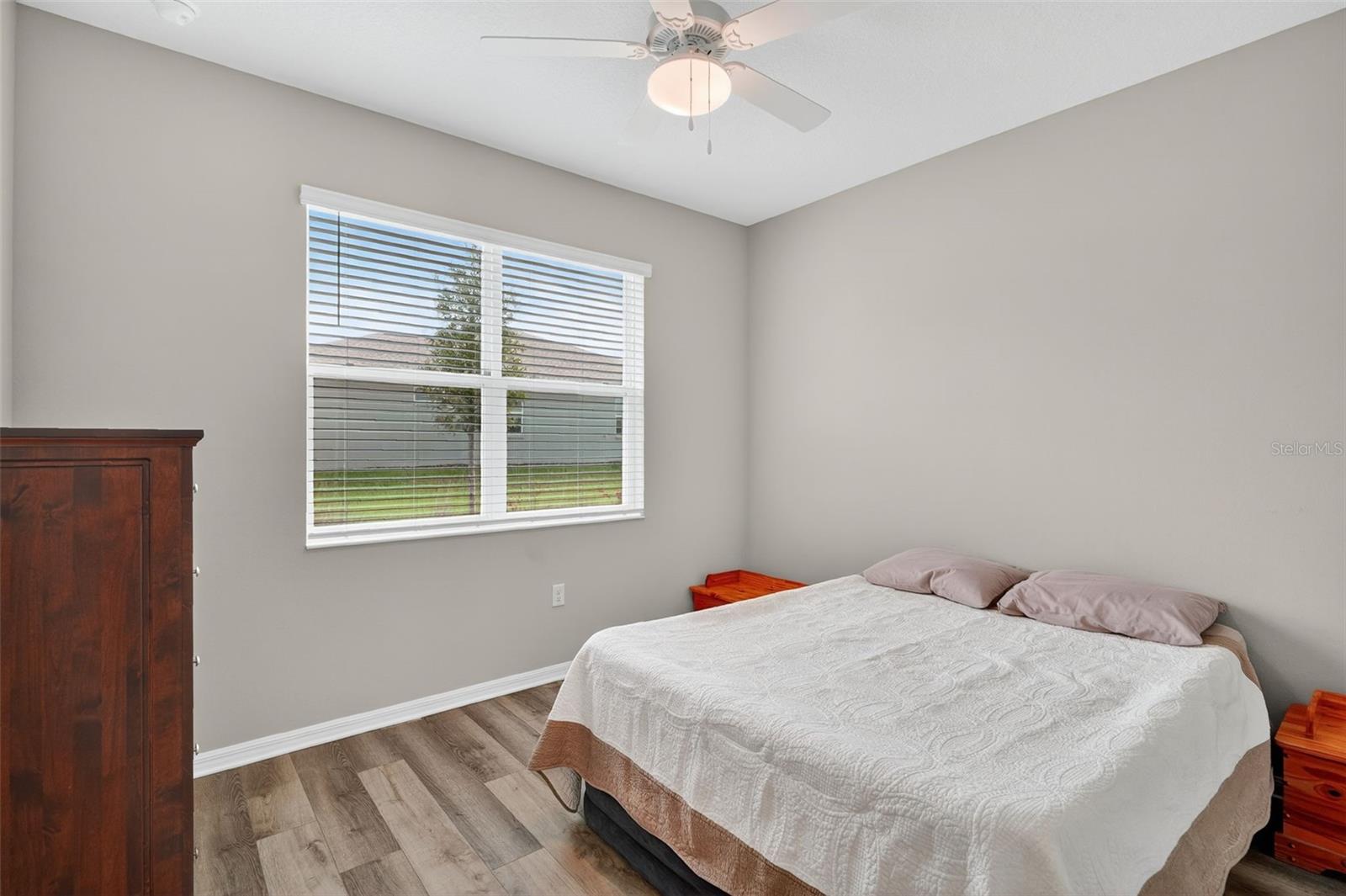Image 22 of 30 For 10535 96th Street