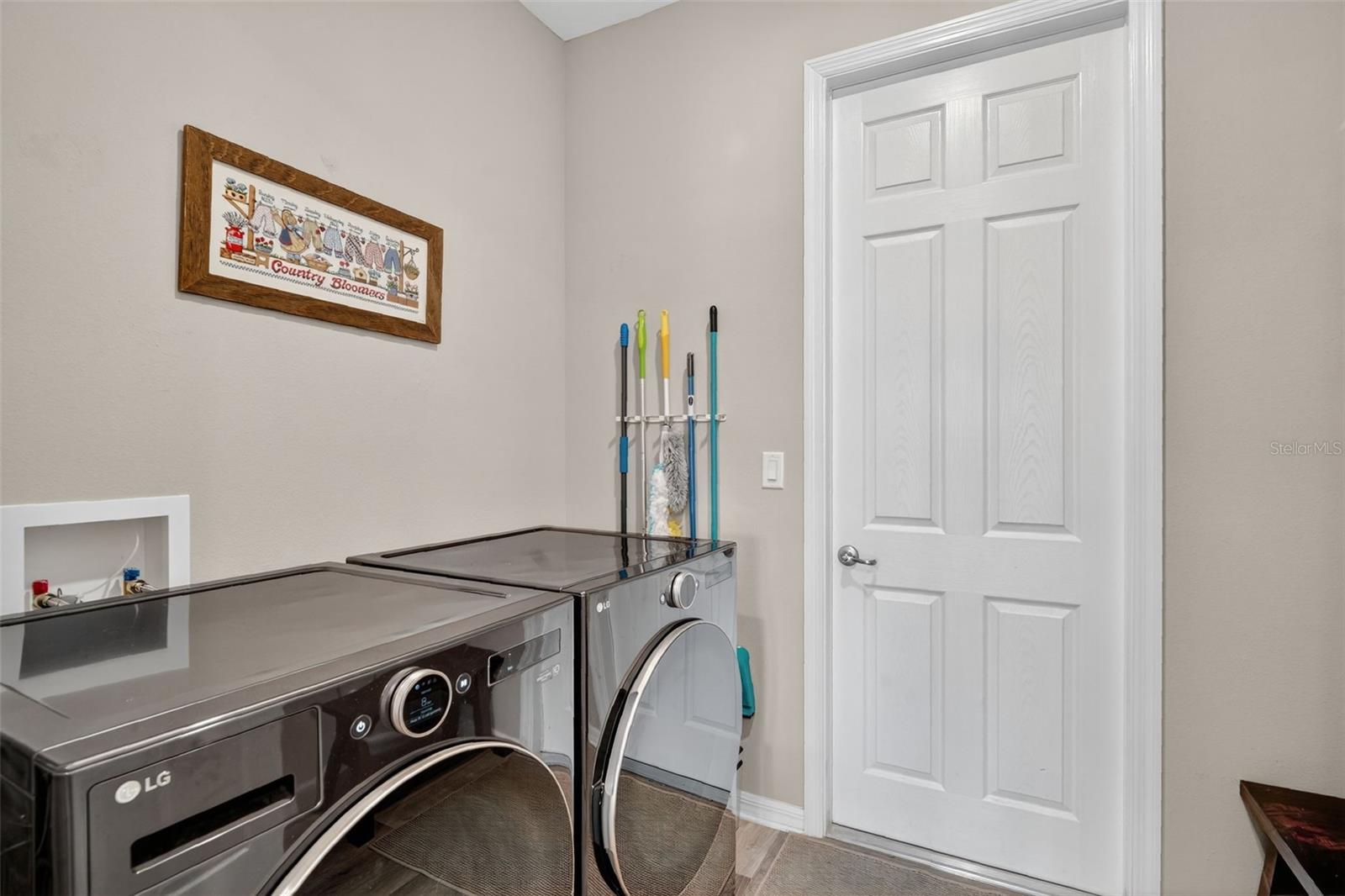 Image 28 of 30 For 10535 96th Street