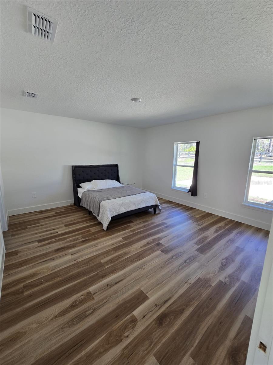 Image 5 of 29 For 11670 55th Lane