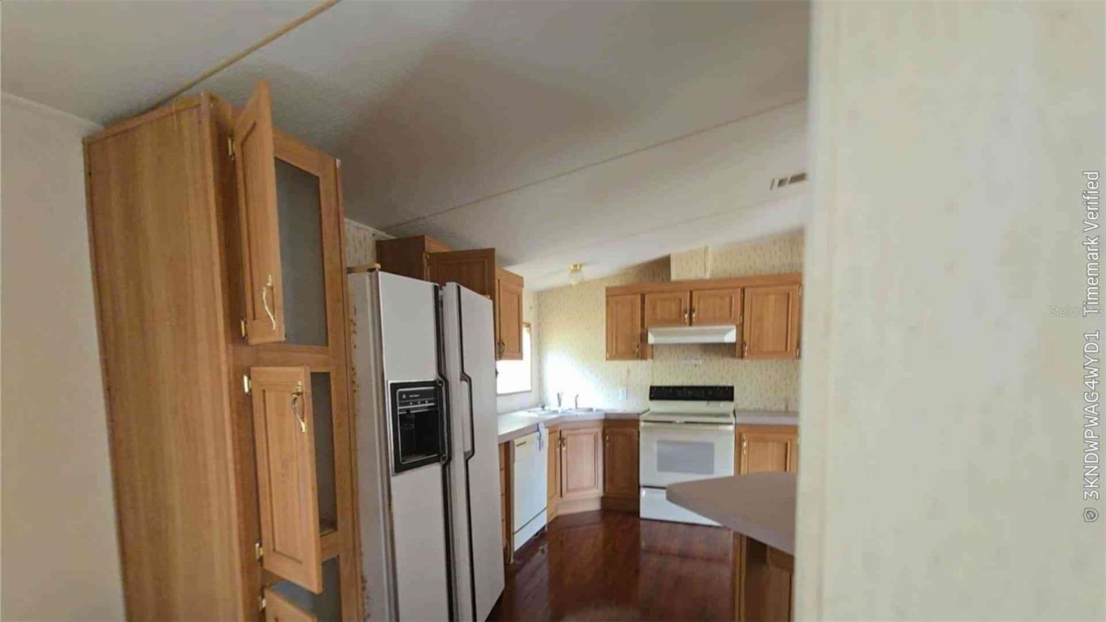 Listing photo id 1 for 1854 Watkins Point