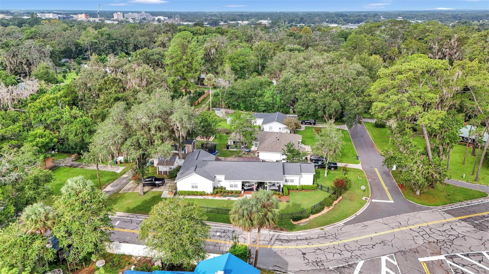 Image 12 of 44 For 610 11th Avenue
