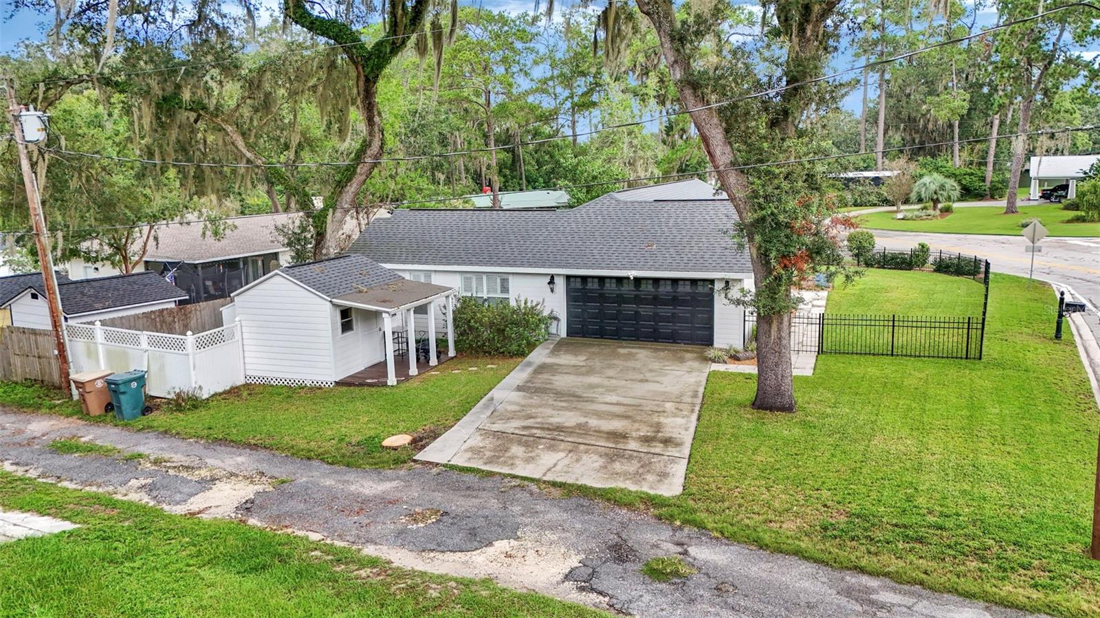 Image 14 of 44 For 610 11th Avenue