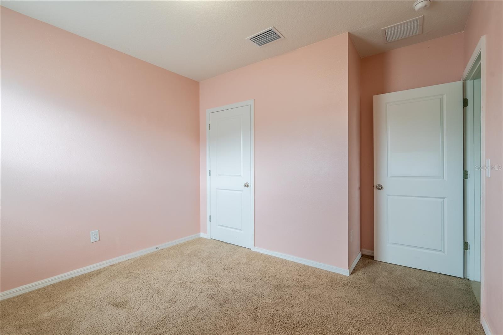 Image 5 of 20 For 3048 43rd Road