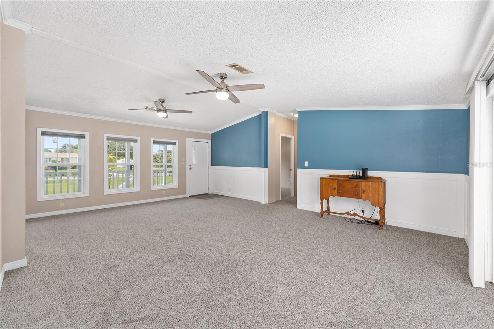 Image 9 of 63 For 825 107th Court