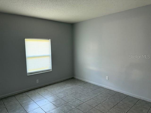 Image 22 of 31 For 477 Water Way