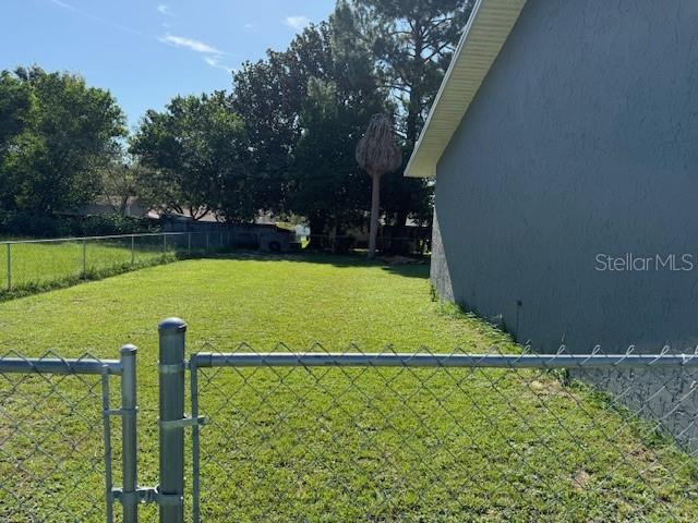 Image 3 of 31 For 477 Water Way