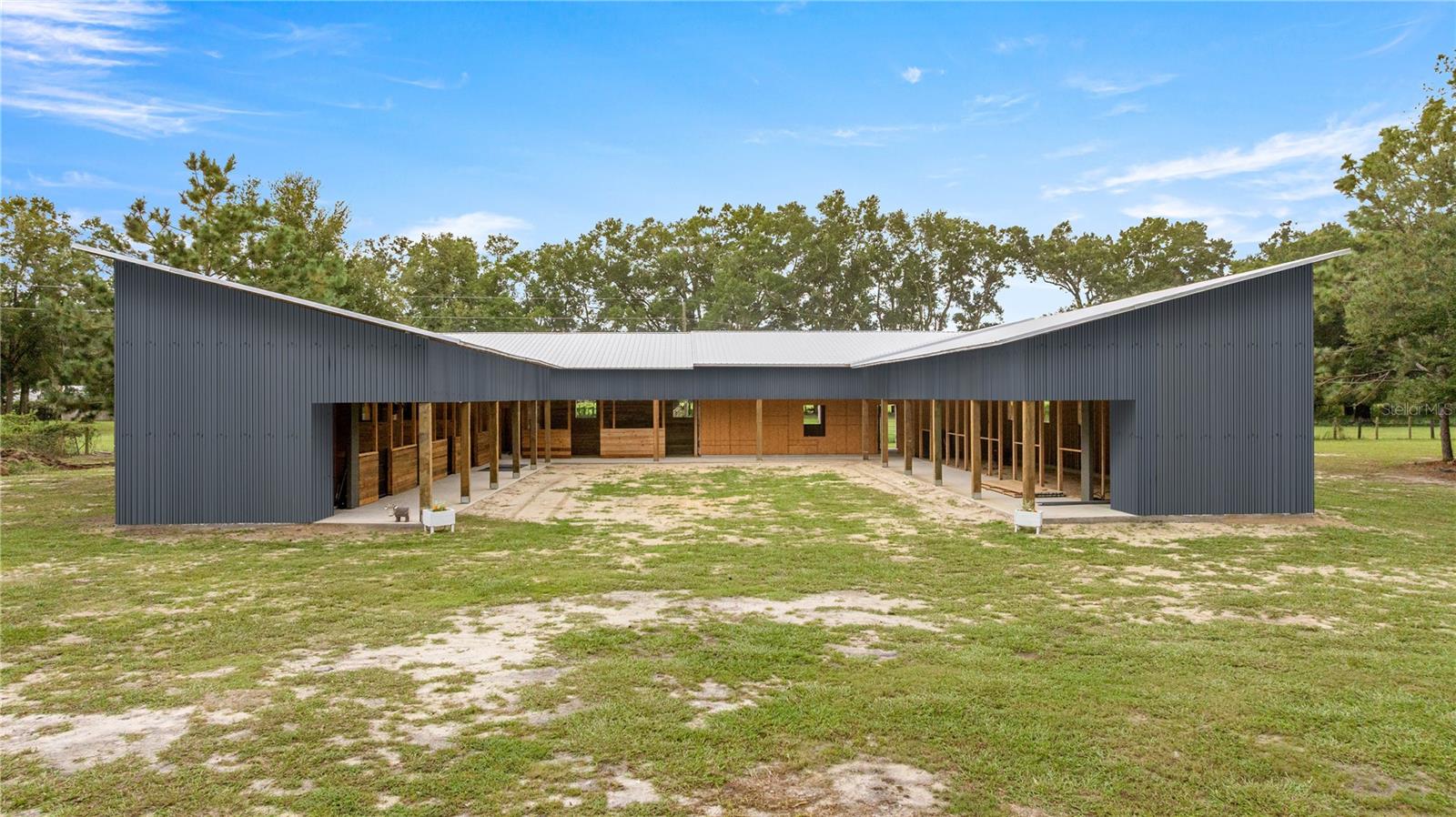 Image 4 of 50 For 8106 19th Lane