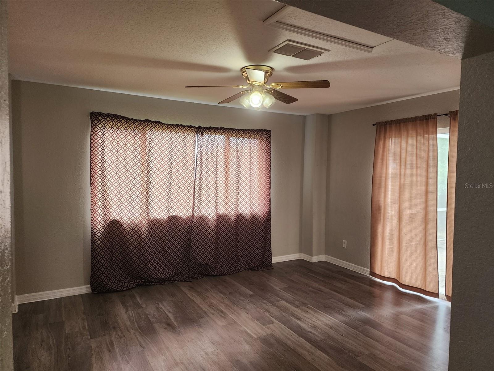 Image 13 of 19 For 6070 99 Place