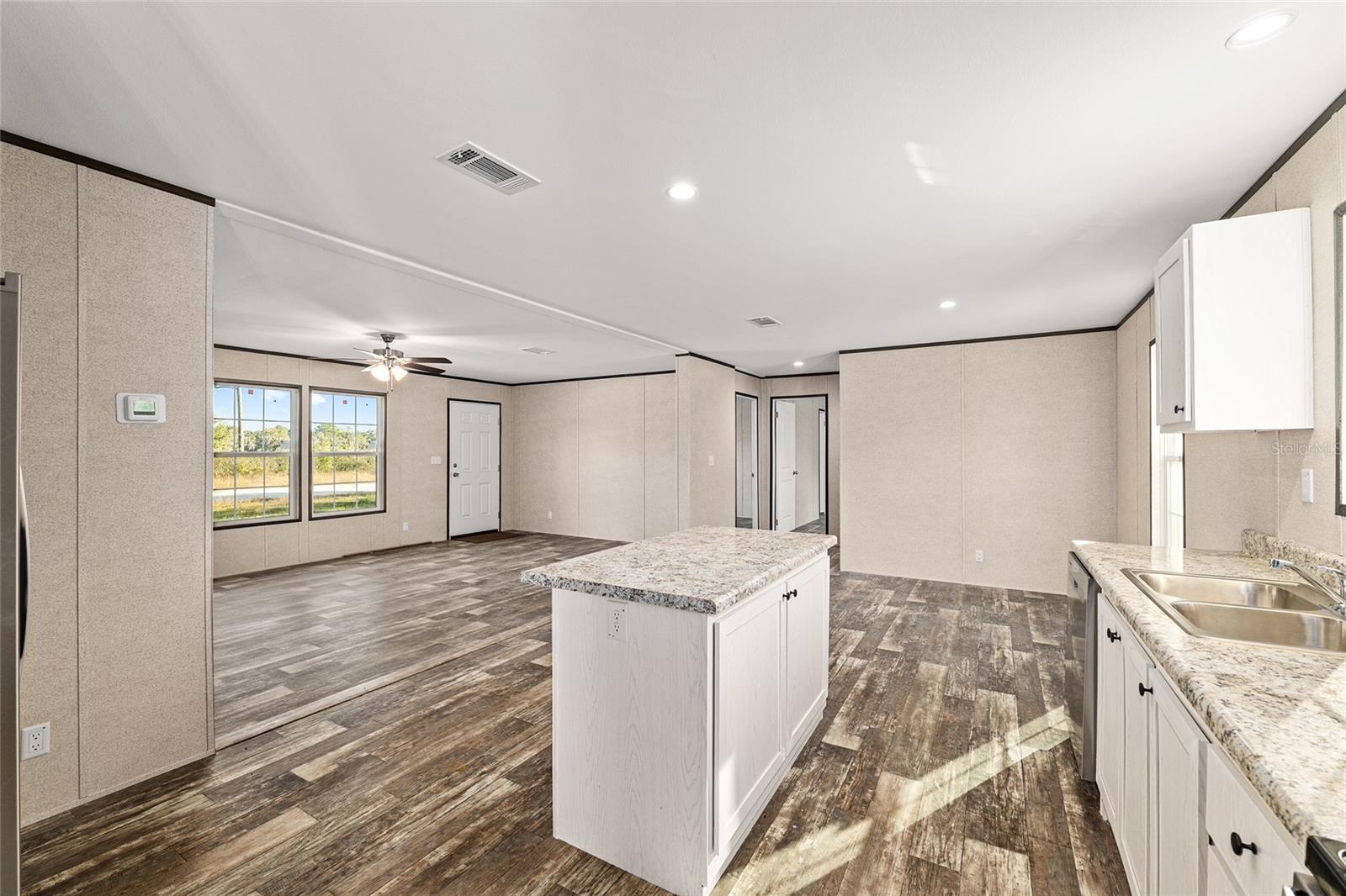 Image 25 of 27 For 13990 5 Th Street