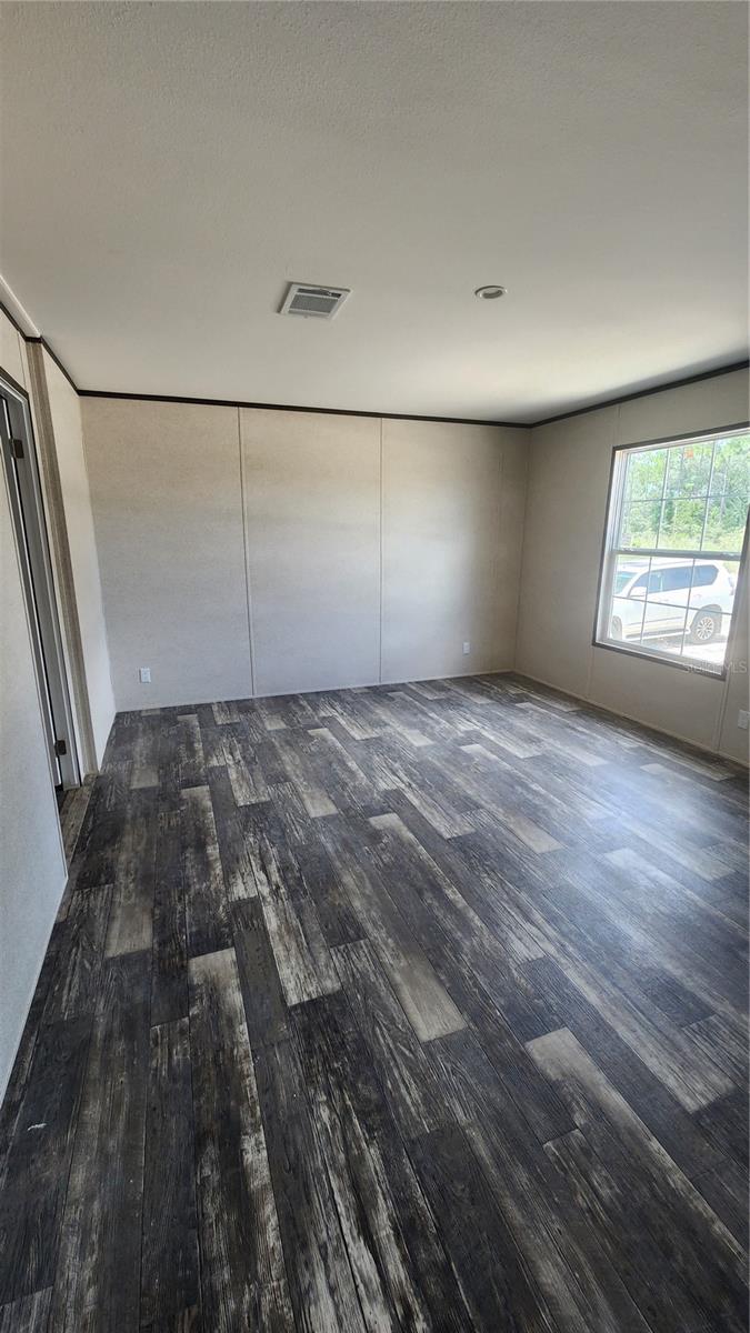 Image 4 of 19 For 13990 5 Th Street