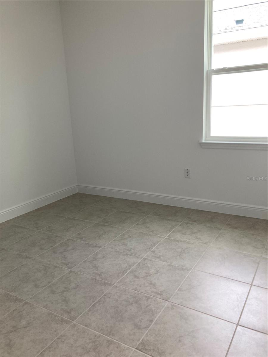 Image 11 of 18 For 5880 73rd Terrace