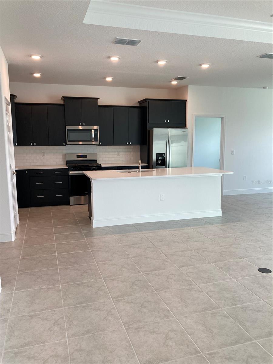 Image 3 of 18 For 5880 73rd Terrace