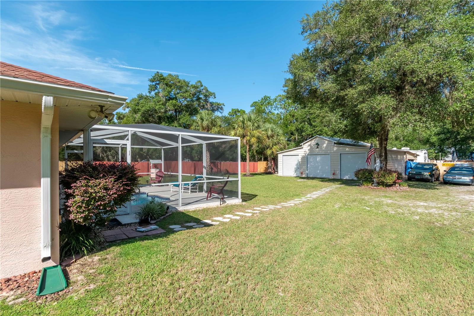 Image 44 of 72 For 10083 Dunnellon Road