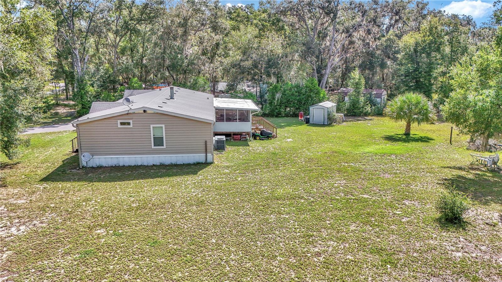 Image 11 of 41 For 7812 Laura Street