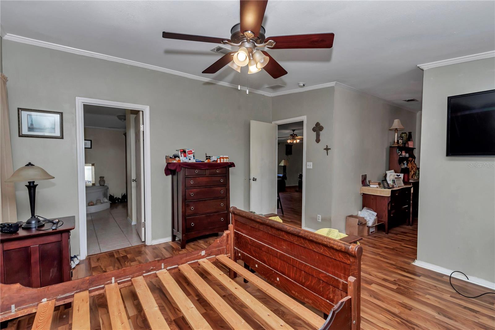 Image 20 of 41 For 7812 Laura Street