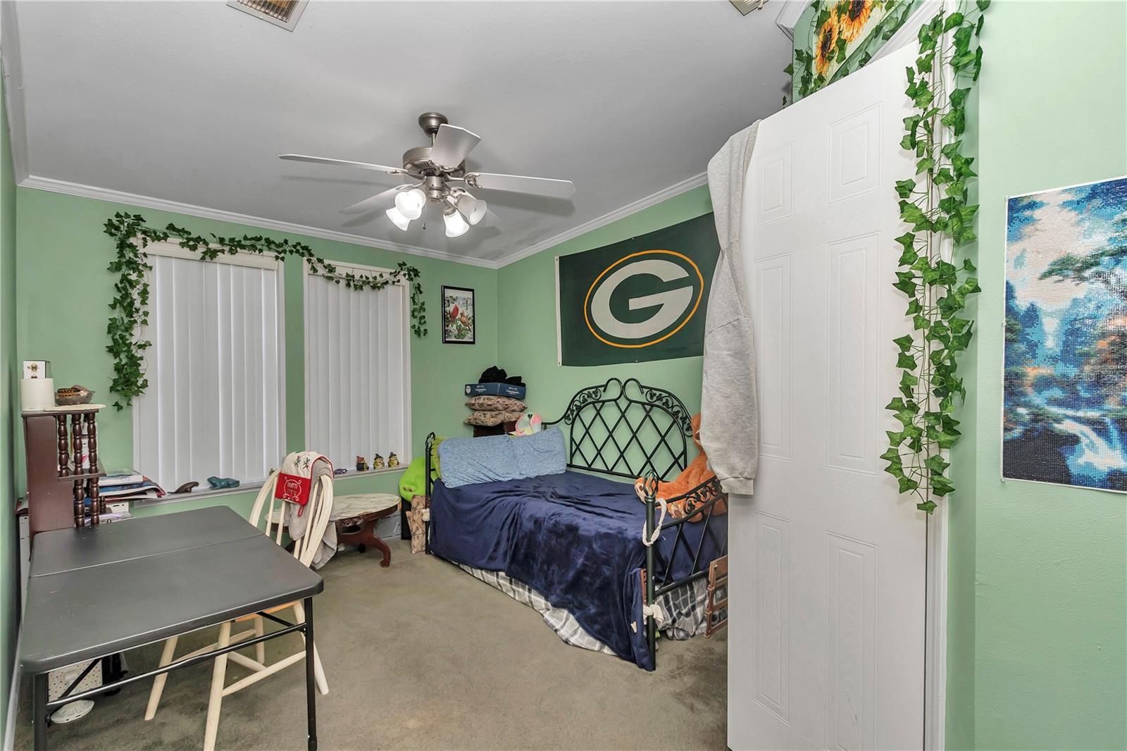 Image 34 of 41 For 7812 Laura Street