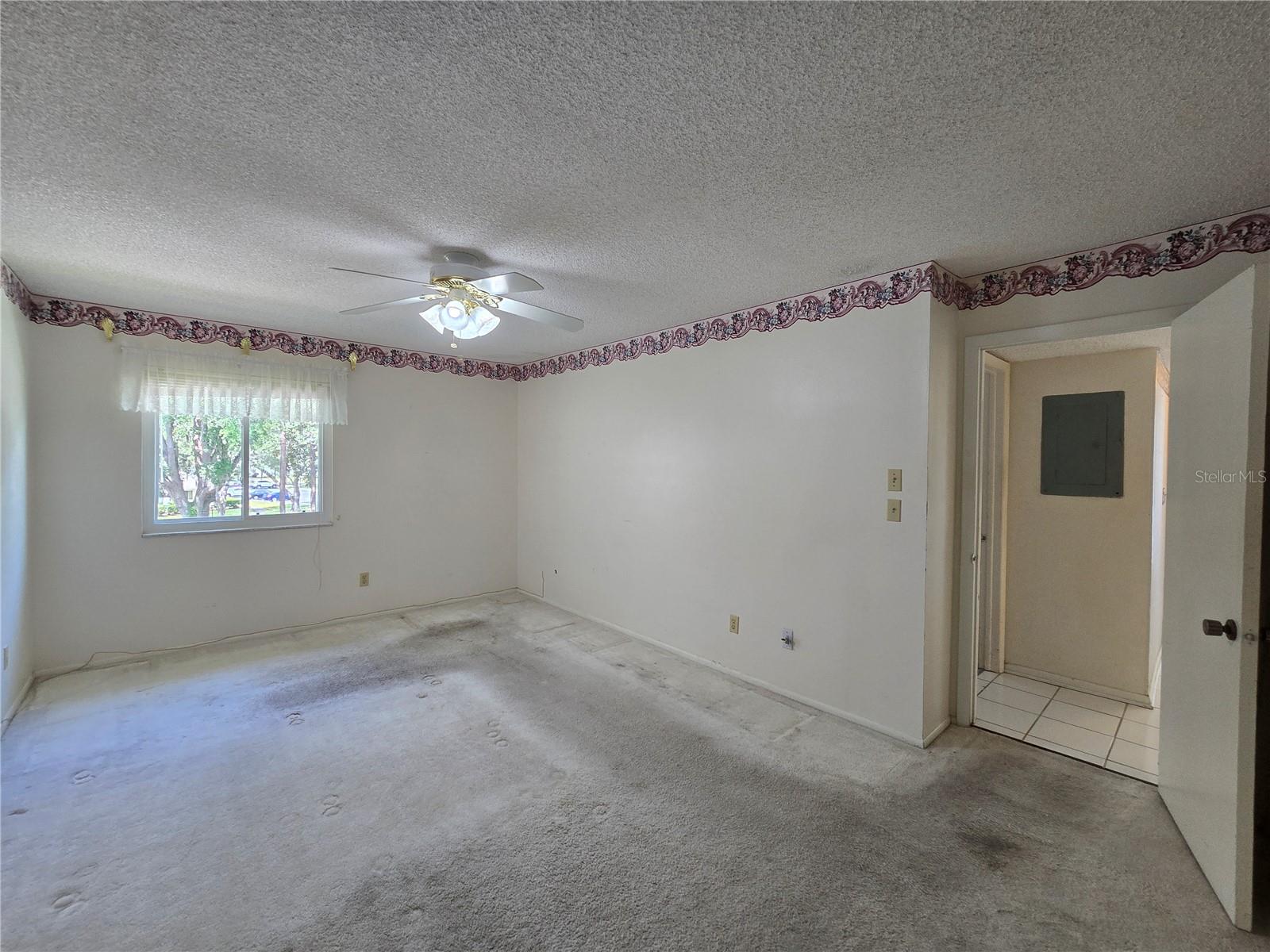 Image 10 of 37 For 606 Midway Drive B