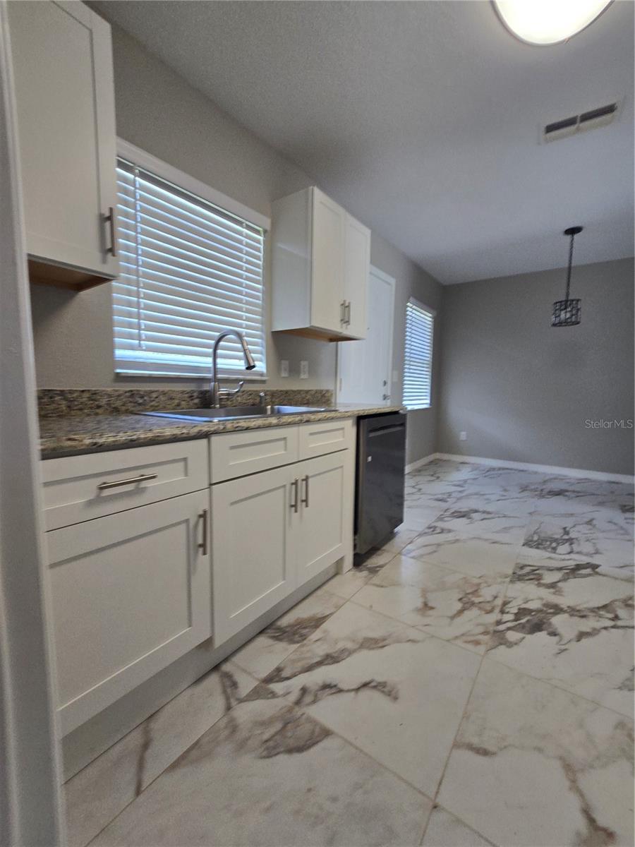 Image 15 of 39 For 4250 26th Terrace
