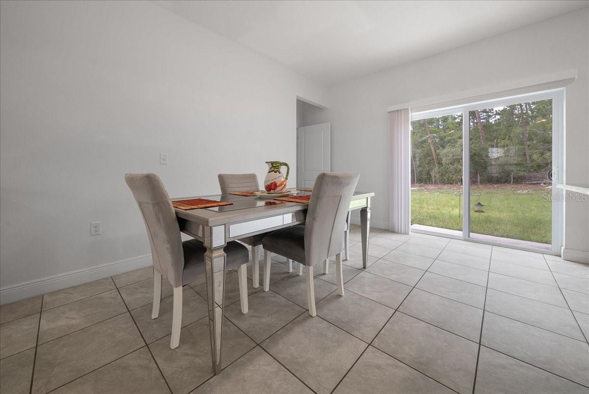 Image 14 of 42 For 732 Marion Oaks Lane