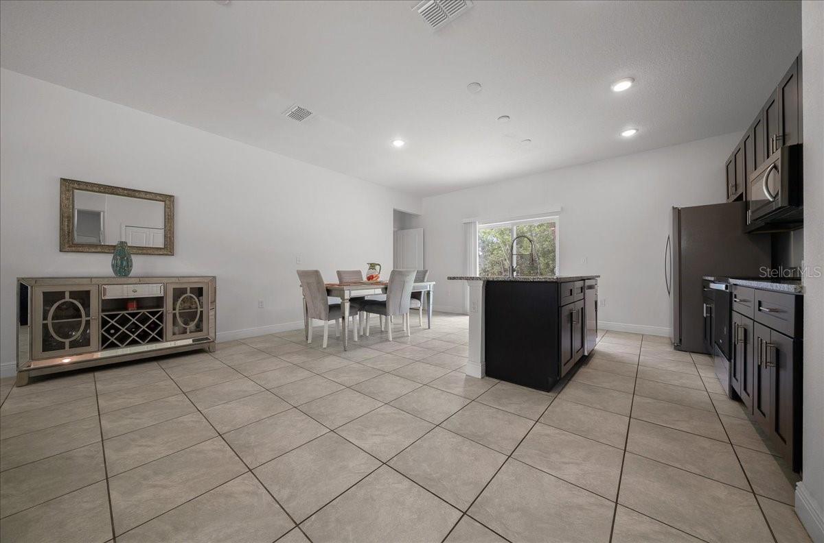 Image 15 of 42 For 732 Marion Oaks Lane