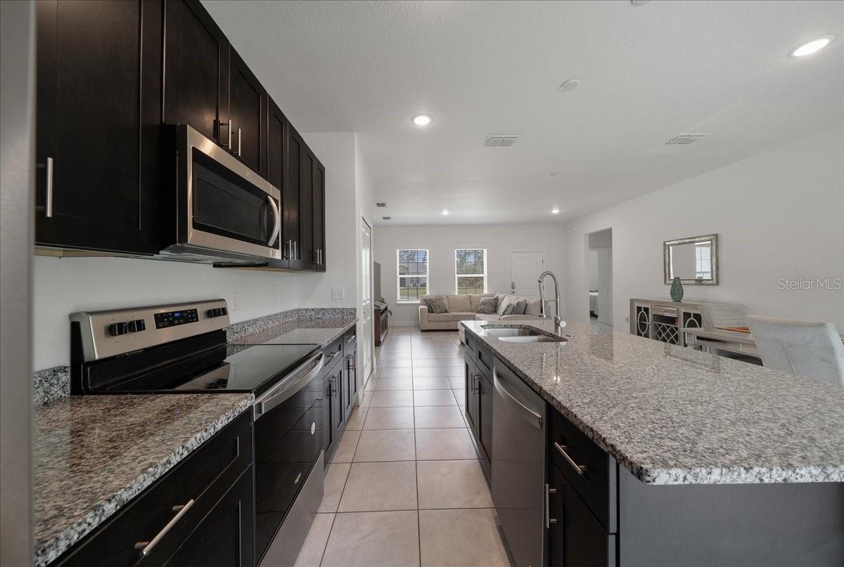 Image 17 of 42 For 732 Marion Oaks Lane