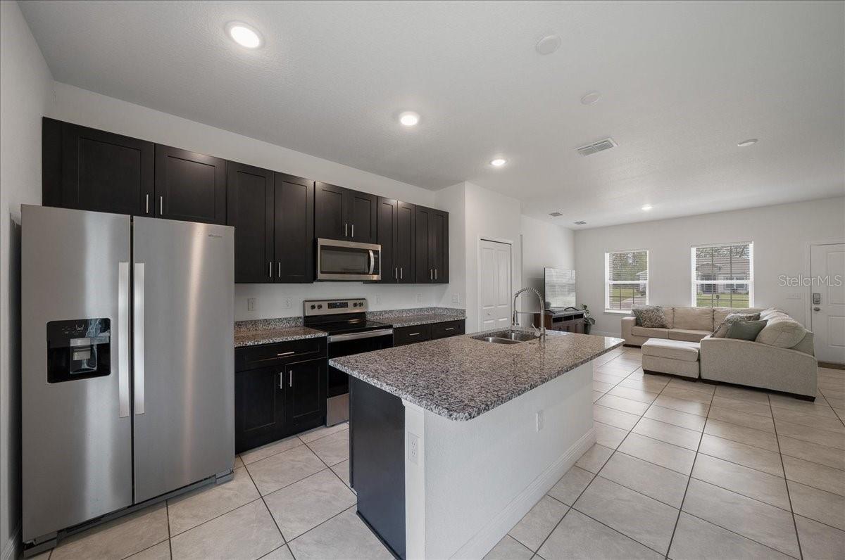 Image 18 of 42 For 732 Marion Oaks Lane