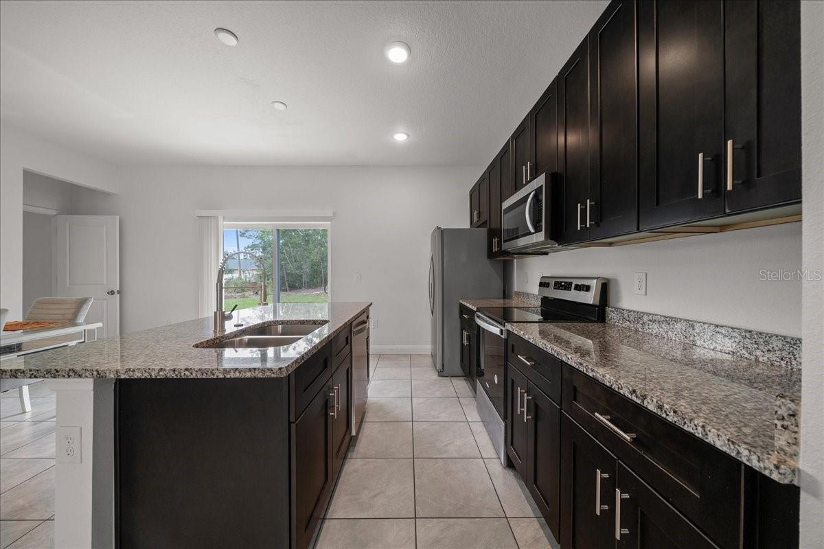 Image 19 of 42 For 732 Marion Oaks Lane