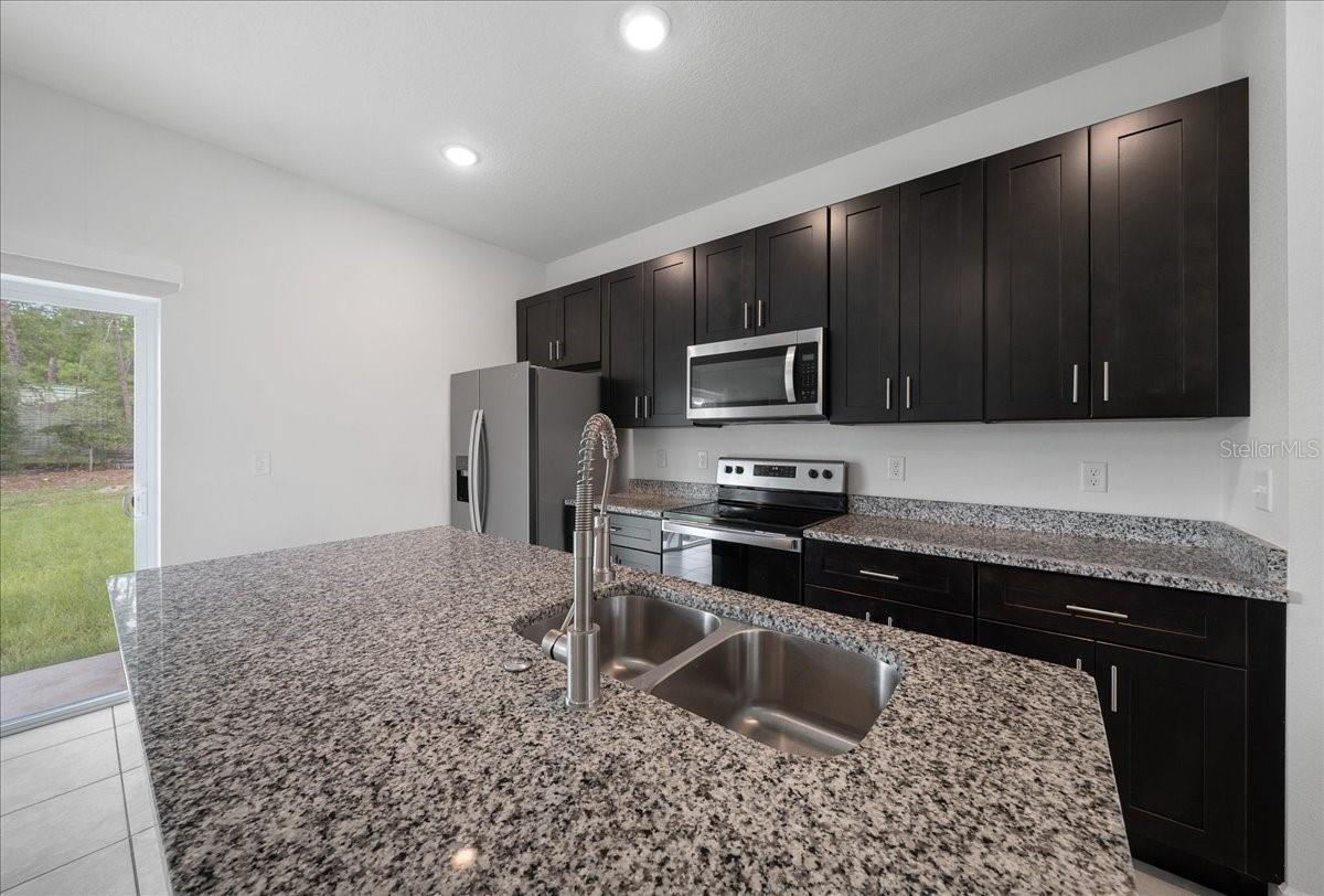 Image 23 of 42 For 732 Marion Oaks Lane