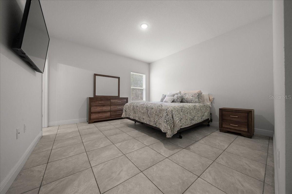 Image 34 of 42 For 732 Marion Oaks Lane