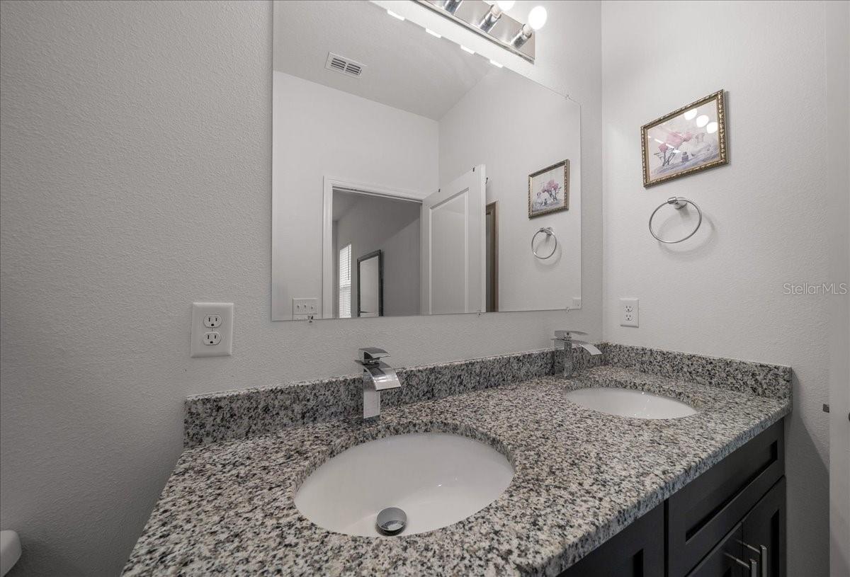 Image 40 of 42 For 732 Marion Oaks Lane