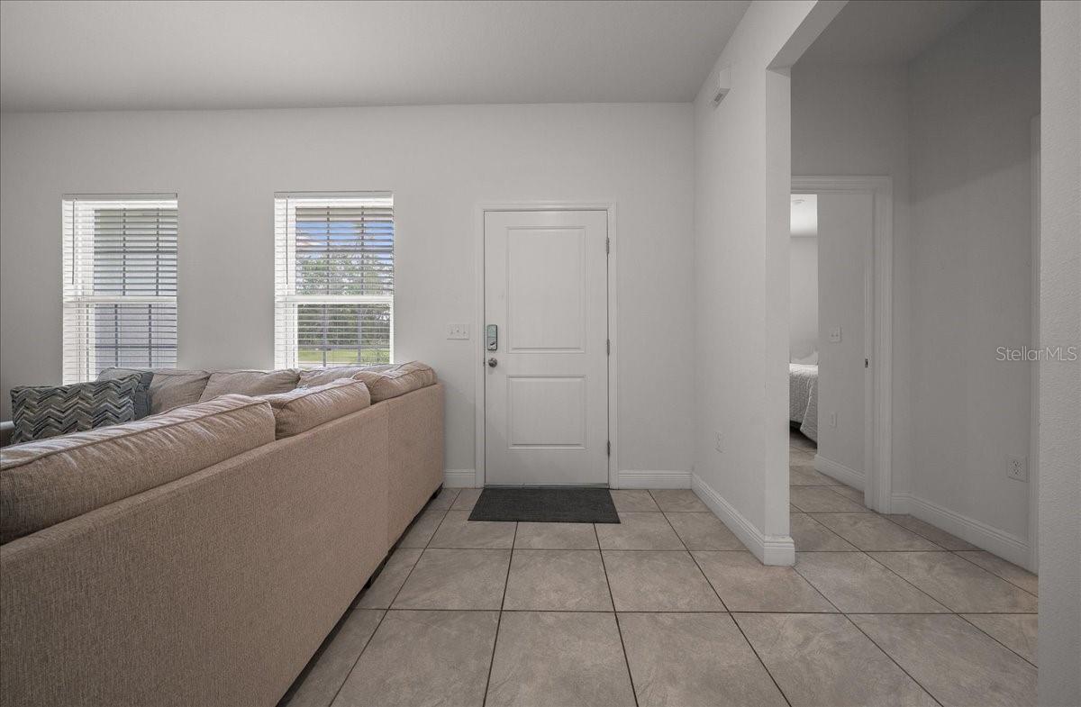 Image 8 of 42 For 732 Marion Oaks Lane