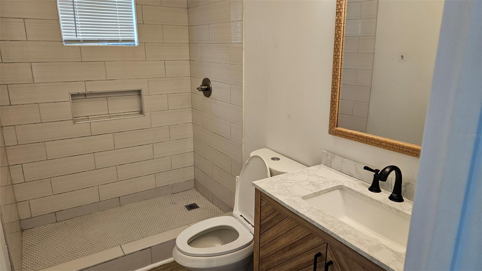 Image 11 of 41 For 7315 Beach Drive