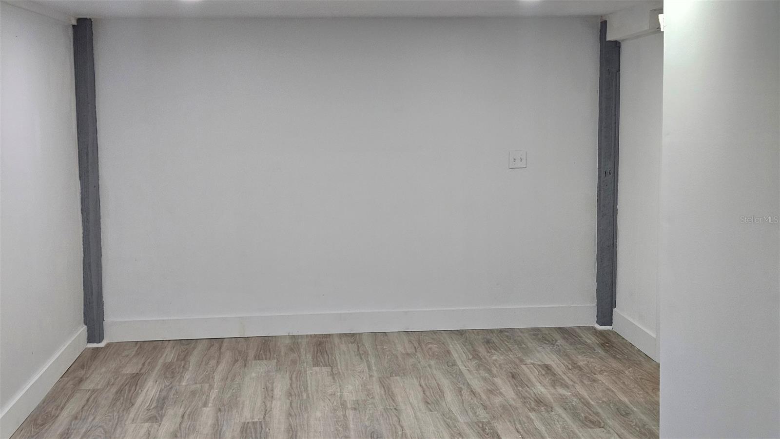 Image 21 of 41 For 7315 Beach Drive