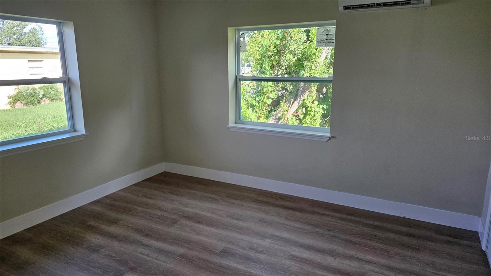 Image 10 of 26 For 1300 Waite Drive