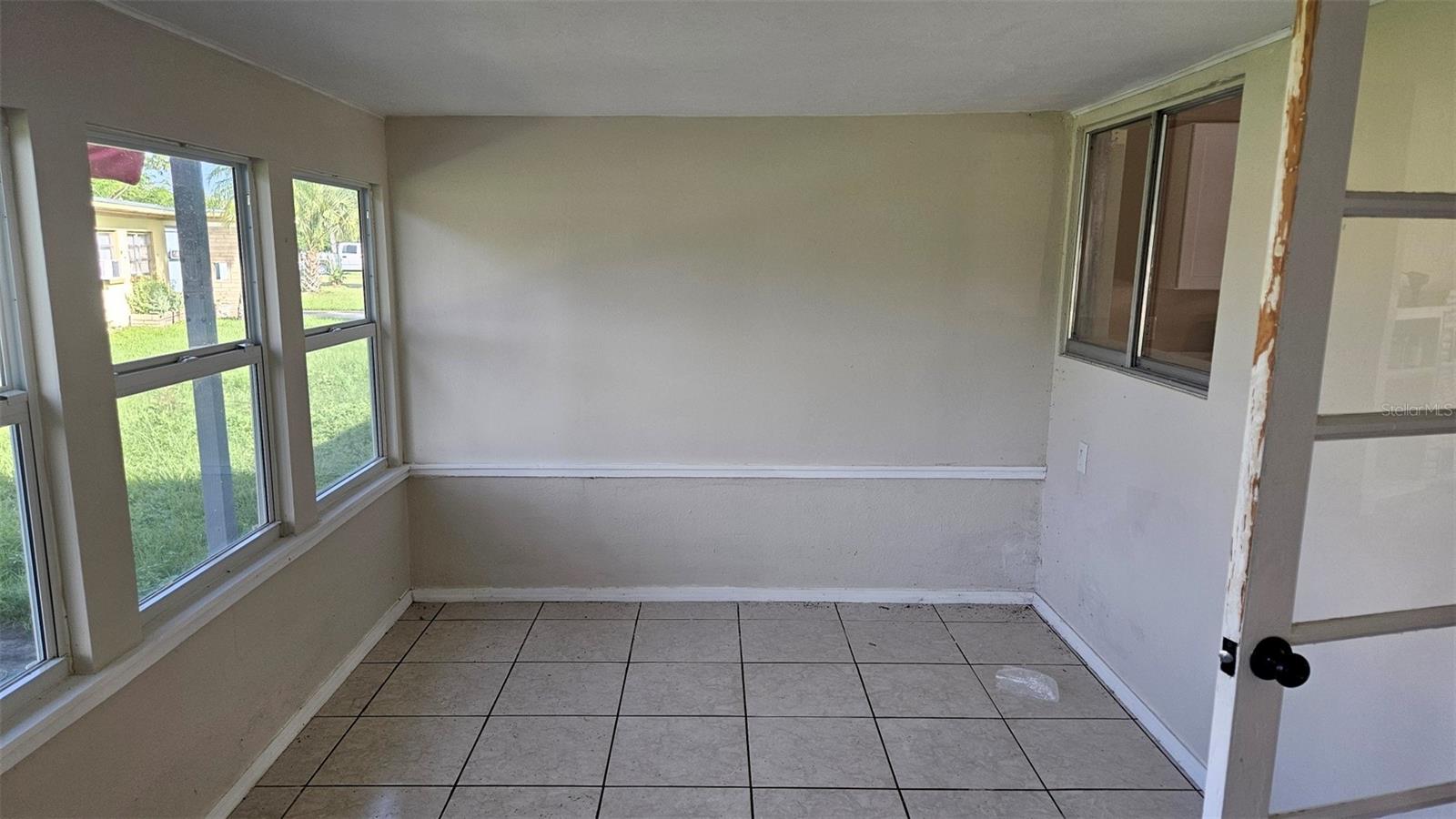 Image 21 of 26 For 1300 Waite Drive