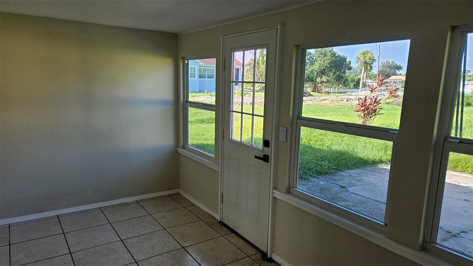 Image 22 of 26 For 1300 Waite Drive