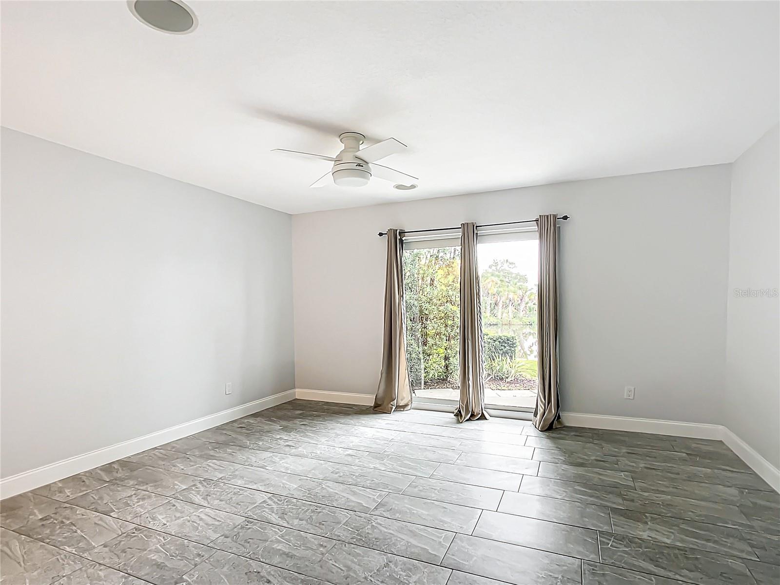 Image 25 of 49 For 11396 Bayshore Drive 44